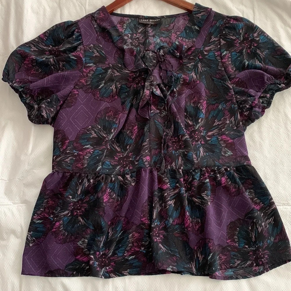 Lane Bryant Peplum Blouse Short Sleeve Purple Black Tie Front Size 18 goth - Picture 6 of 10